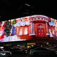 연말 분위기 가득한 명동 신세계본점 크리스마스 미디어파사드🎄