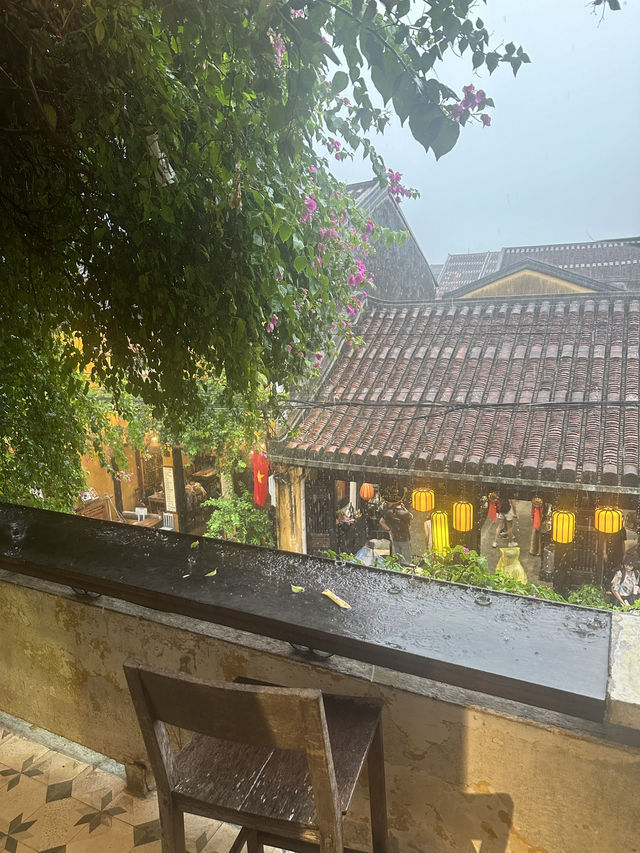 92 station Hoi an คาเฟ่ดาดฟ้า ถ่ายรูปเมืองฮอยอัน