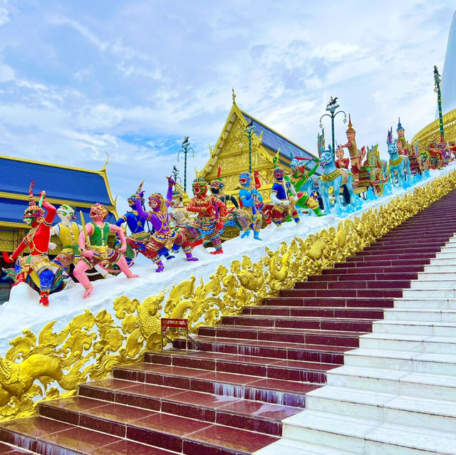 สักการะพระบรมสารีริกธาตุ วัดนามะตูม