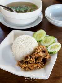 เที่ยวคาเฟ่น่านน่าฝน ที่คุ้มเวียงพิงค์