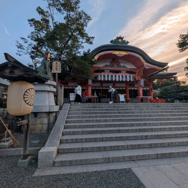 🇯🇵京都「伏見稻荷大社」輕鬆拍出無路人大片！給各位一個早起的理由！