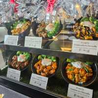 Bitterro café: สำโรง