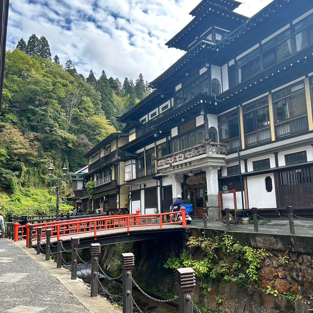 【山形県】日本屈指の温泉街である銀山温泉