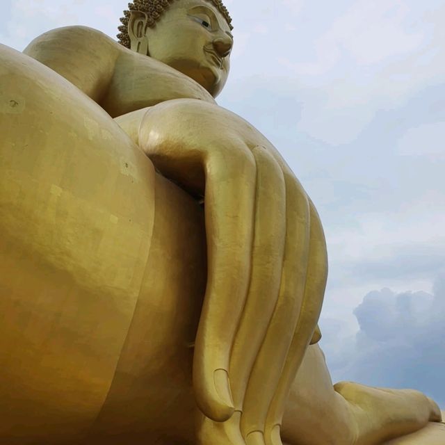 วัดม่วง อ่างทอง