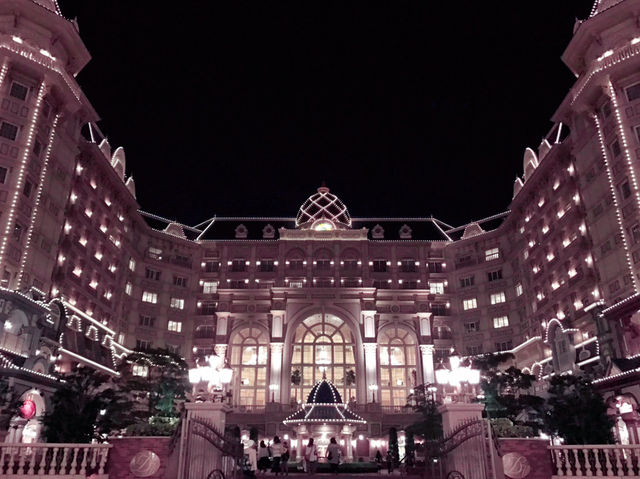 Tokyo Disneyland vs Disneysea 