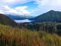 Holbung Hills