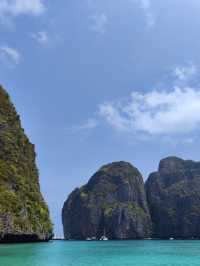 อ่าวมาหยา เมืองพังงา: สัมผัสสวรรค์กลางทะเลอันดามัน