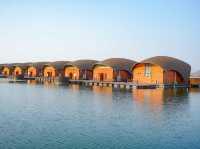 นอนแพริมน้ำแบบ luxury ในเขื่อนศรีนครินทร์
