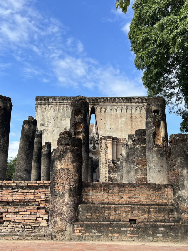  วัดศรีชุม (พระอจนะ) สุโขทัย