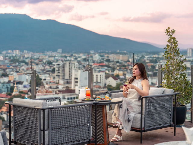 โรงแรมหรูใจกลางเมืองเชียงใหม่ ที่มีรูฟท้อปวิวปัง