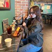 カフェ難民になりがちな新大久保の穴場カフェ☕️🤍