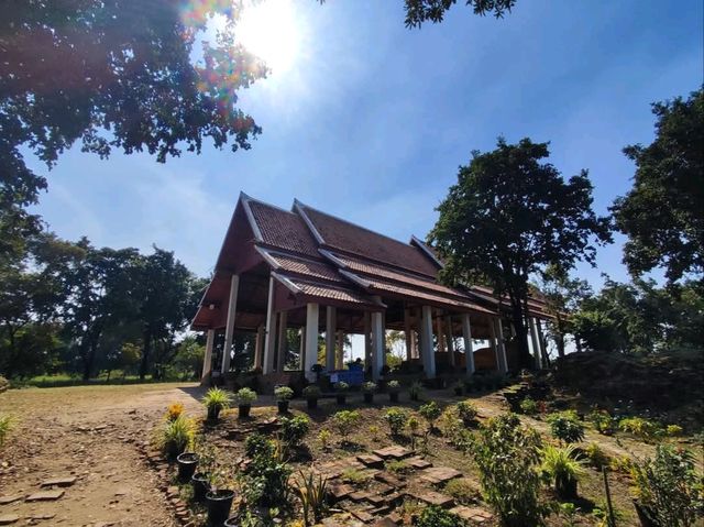 พระนอนเก่าแก่ ศิลปะอู่ทอง อายุกว่า 600 ปี