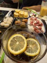 桃園｜一雞鍋｜港式雞煲火鍋 。桃園藝文店