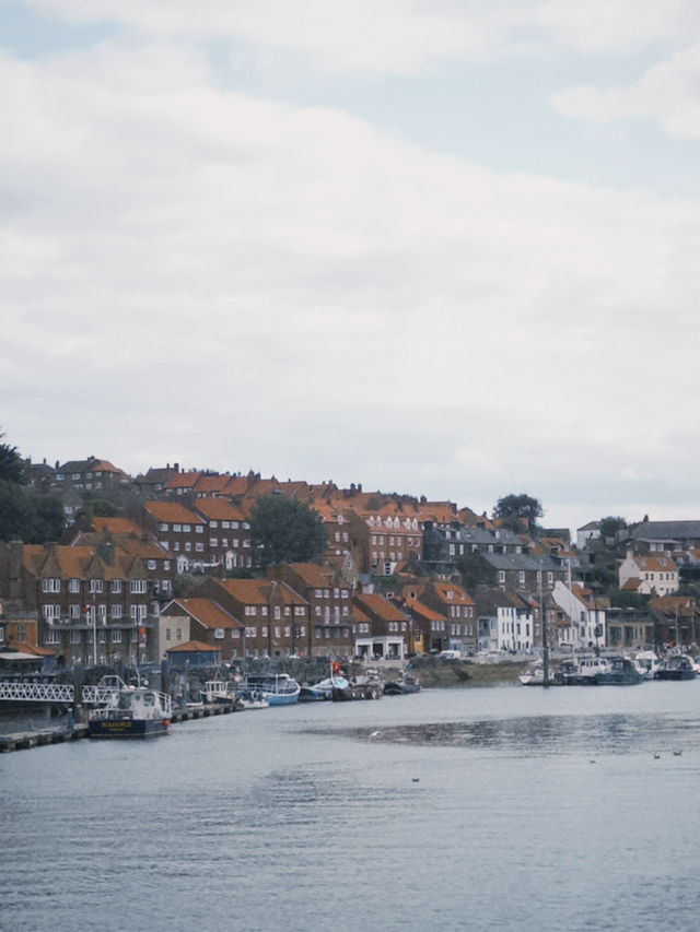 Springtime Escape to Whitby: Seaside Charm & Blooming Beauty 🌸🌊