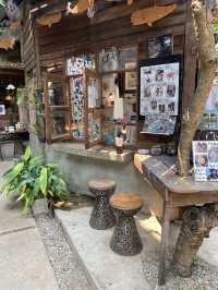บ้านข้างวัดสถานที่ของศิลปิน