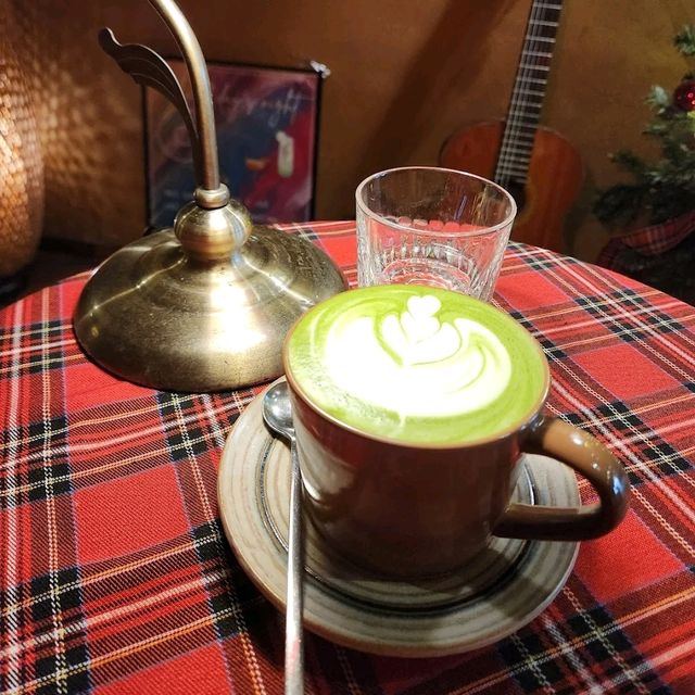a very good hangout with coffee