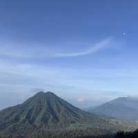 Surabaya- Ijen volcano 印尼的火山超壮观的！一生必去的火山！
