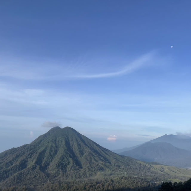 Surabaya- Ijen volcano 印尼的火山超壮观的！一生必去的火山！