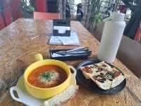 100% recommend 100% Cafe Moto Hostel!