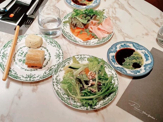 浪漫的義式自助午餐！食通天！