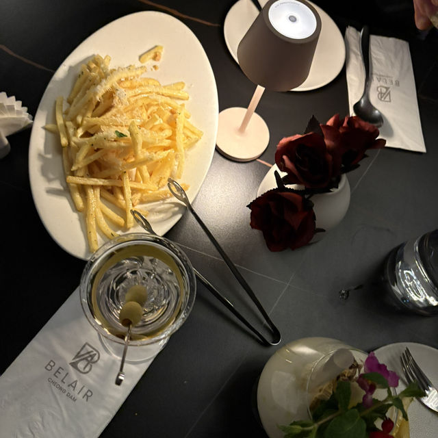 【韓国・ソウル🇰🇷】チョンダムの美男美女が集まるシーシャラウンジバー🥂