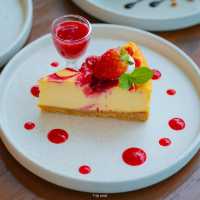 ร้านอาหารและคาเฟ่ ริมทะเลขนอม