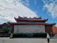 Seaside temple in Hui An
