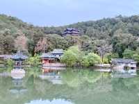 สระน้ำมังกรดำ (Black Dragon Pool) ลี่เจียง 