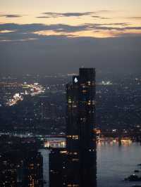 พาชมวิวตึกมหานครยามค่ำคืน 🌃