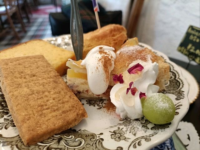 本格的な英国式アフタヌーンティーで特別時間🌸