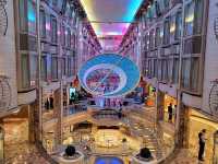 Mariner of the Seas 🚀: A Solo Traveler’s Thrill-Packed Adventure!