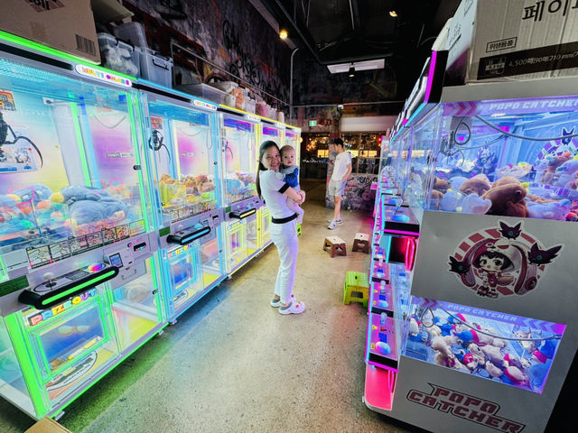 Main Street Vibes: Retro Refreshing