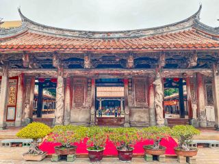 Lukang's Must-Visit Attraction: Longshan Temple