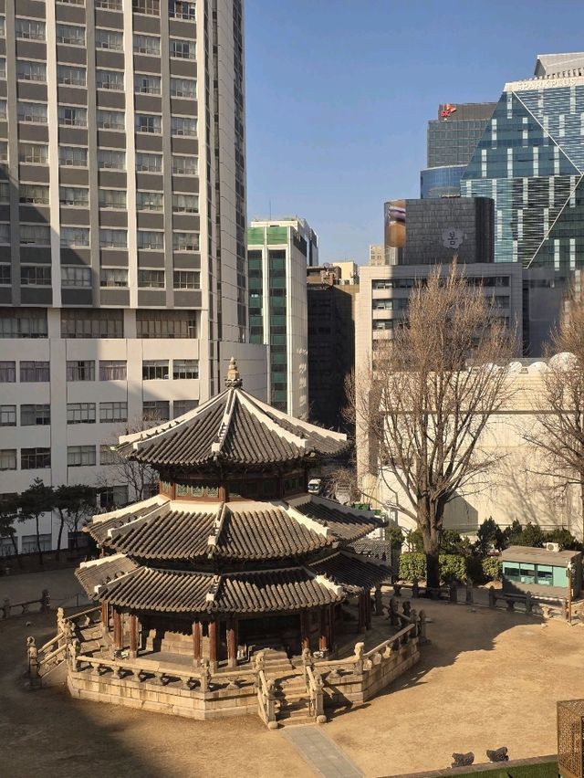 서울 도심 속 고전미를 느끼는 객실