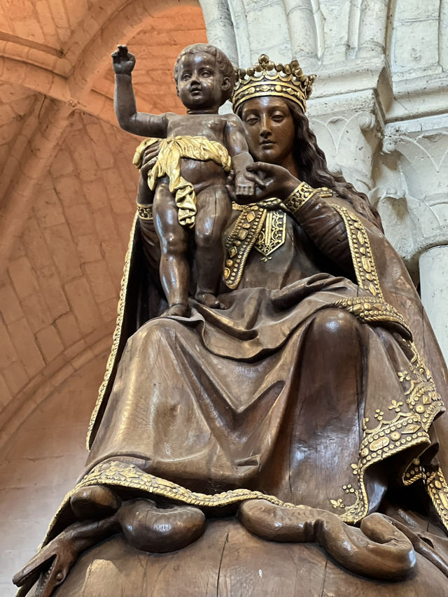 Laon Cathedral: France’s Majestic Gothic Marvel Above the Clouds