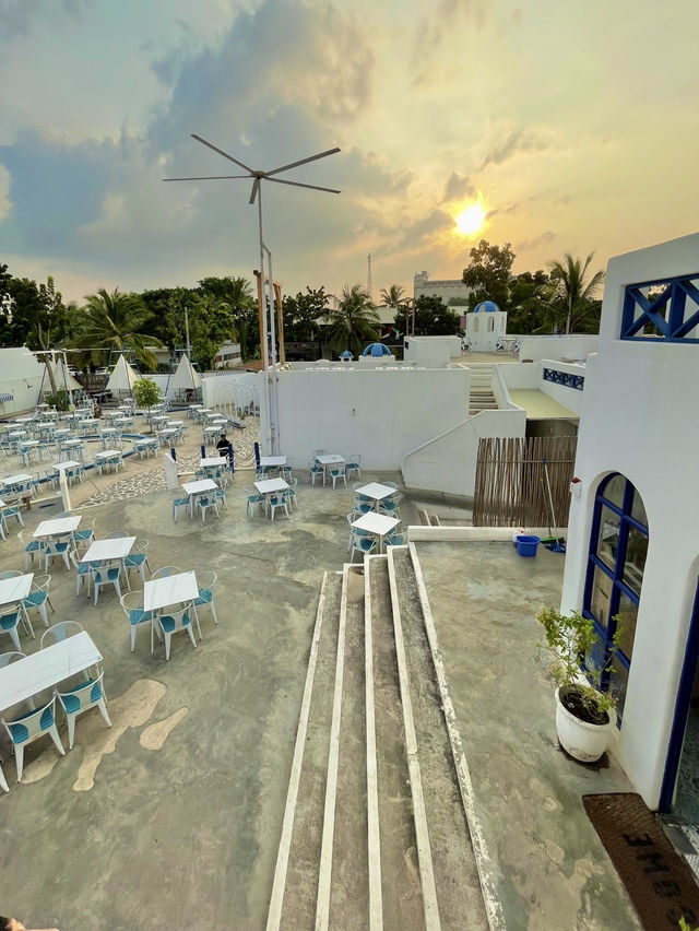 De Sands Santorini – A Taste of Greece in Batam