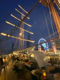 เรือสิริมหรรณพ เอเชียทีค เดอะ ริเวอร์ฟร้อนท์