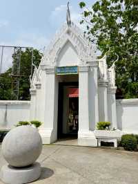 วัดปรางค์หลวง - Wat Prang Luang 