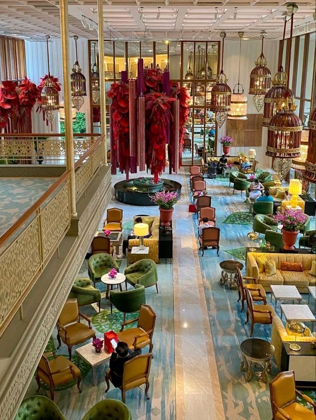 ☕ Elegant Moments: The Authors' Lounge Bangkok  🕊️📖