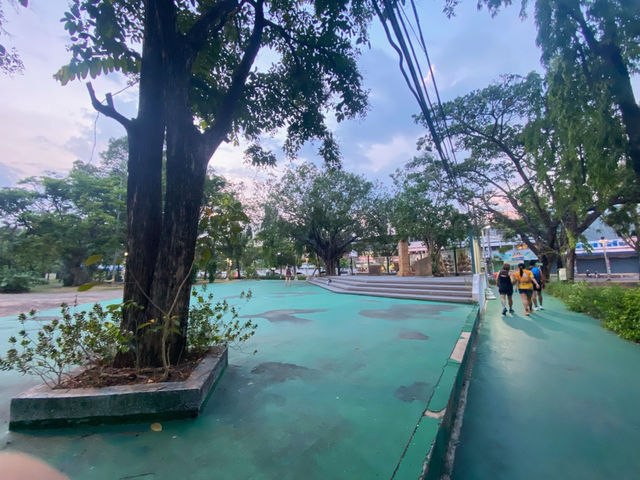 ทุ่งศรีเมือง - สวนสาธารณะ/ลานกิจกรรมใจกลางเมือง