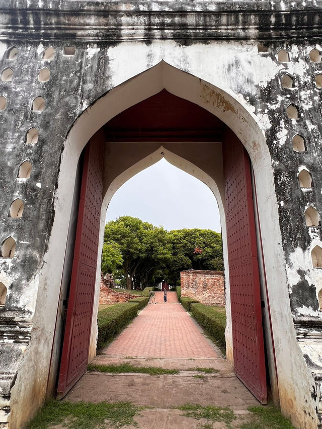  Lopburi’s wildest temple tour