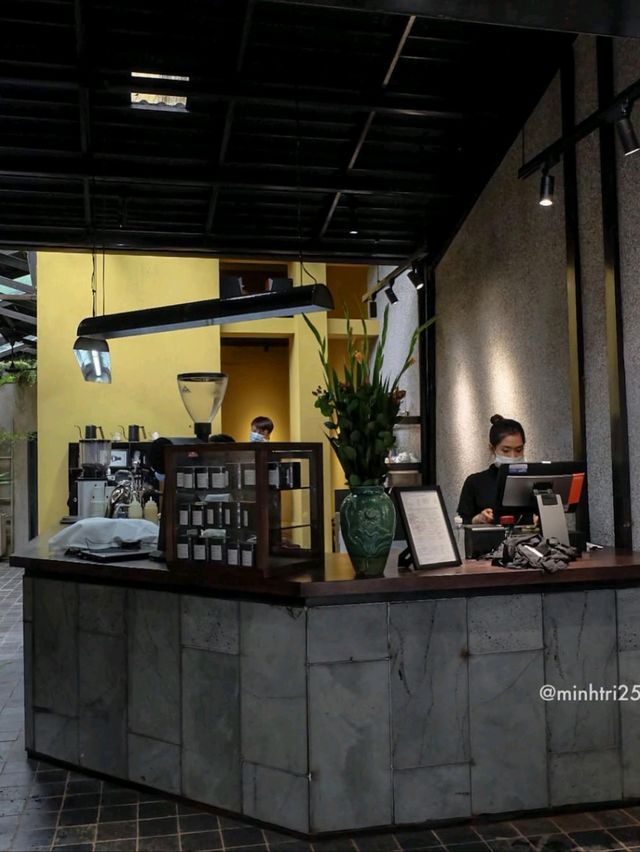 Continental Club by THAI YEN