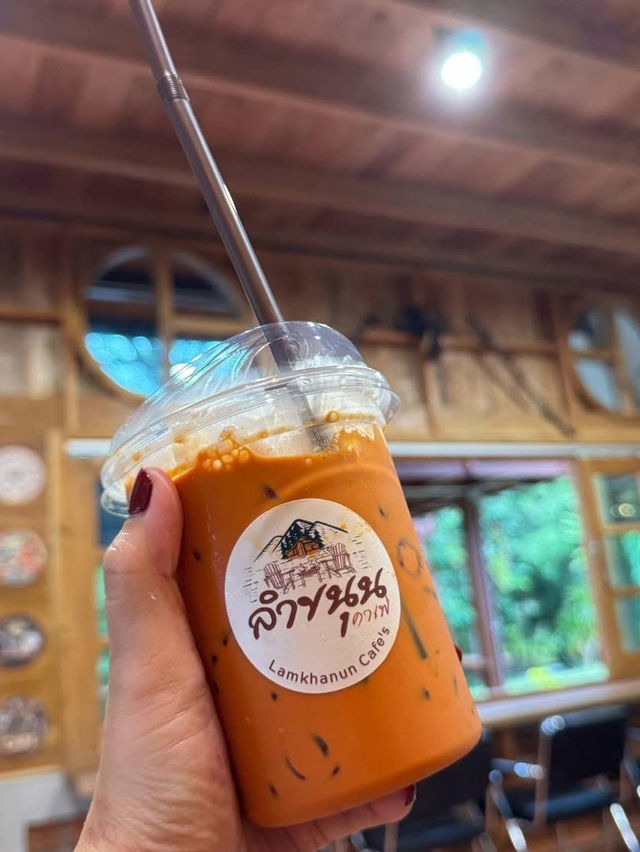 ลำขนุนคาเฟ่