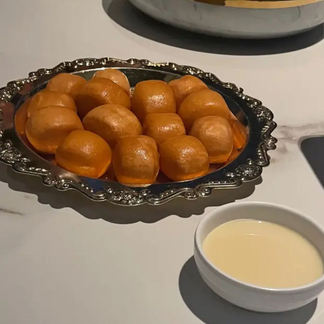 可以睇到維港靚景嘅四川菜餐廳🍽️