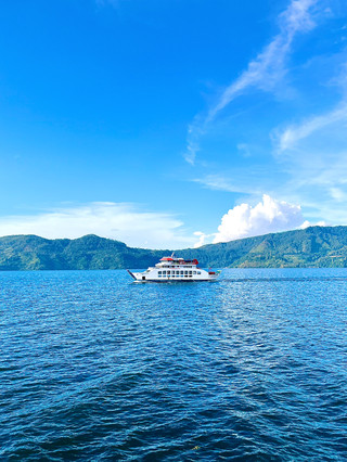 “Pemandangan Indah Samosir dan Danau Toba”