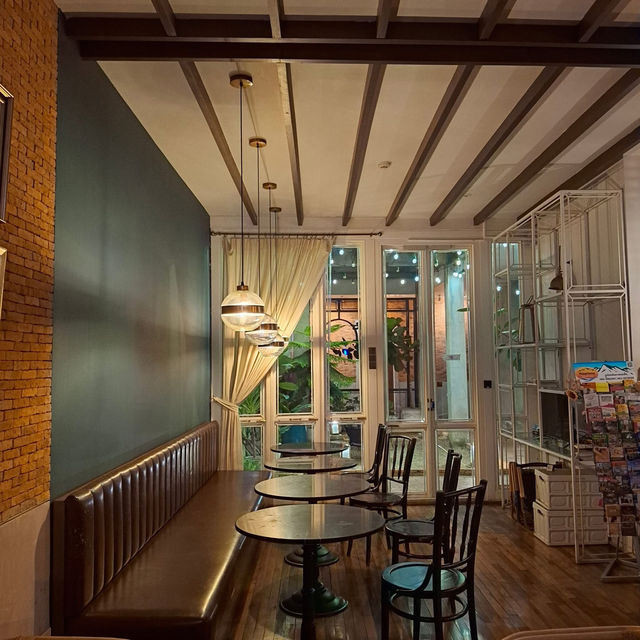 Budget experience night at Khunluang Hostel