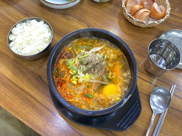 따스한 봄 분위기와 고즈넉한 한옥을 즐길 수 있는 여행지, 은평한옥마을🇰🇷