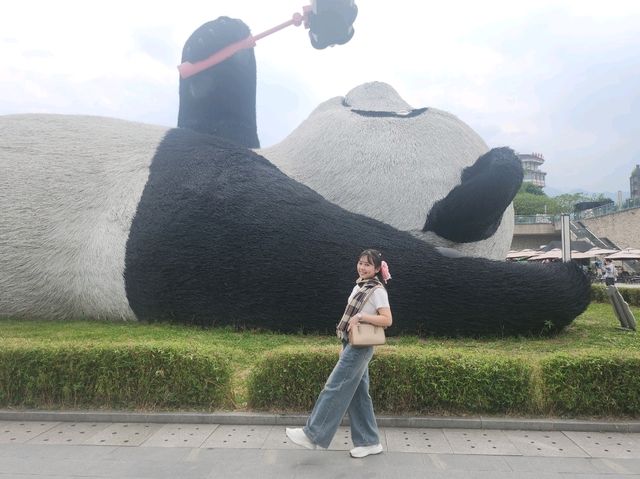 🐼สถานที่ยอดฮิตในตูเจียงเยี่ยน