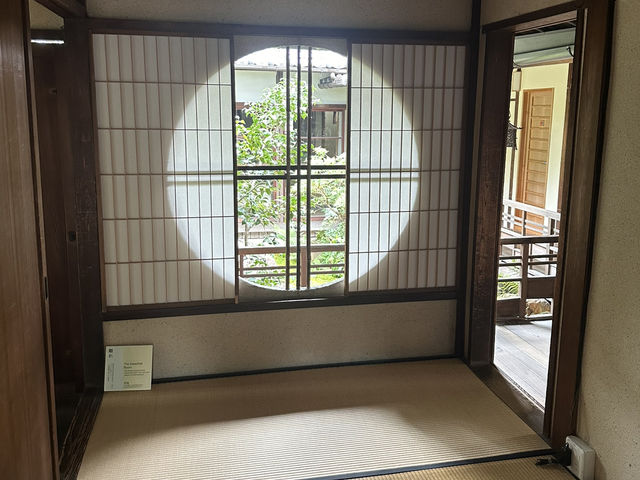 奈良町格子之家：穿越時光的古老魅力，探索奈良的傳統生活方式！