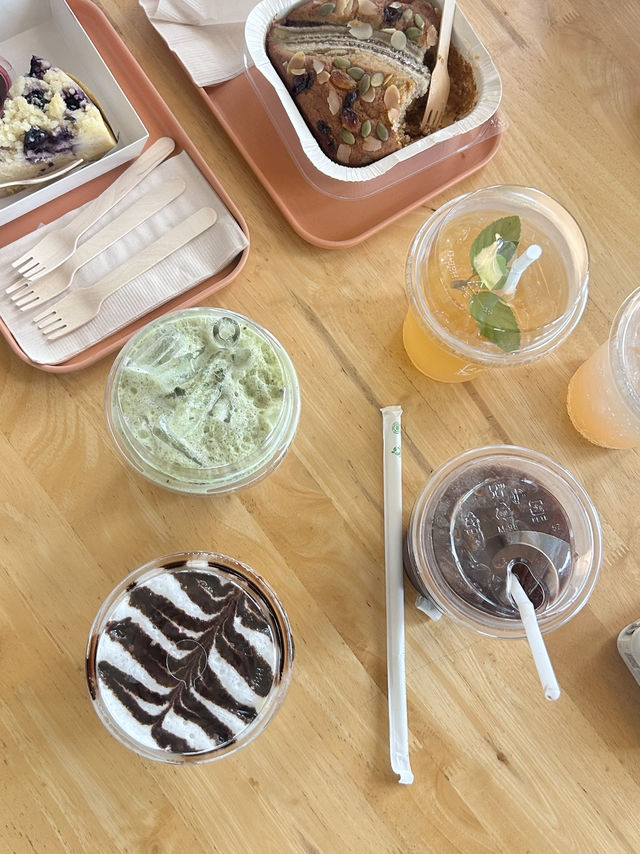 คาเฟ่ Hygge Backyard มวกเหล็ก สระบุรี 🌿📸